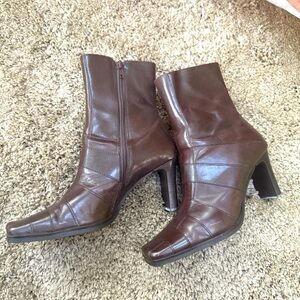 Diba True Leather Ankle Boots Brown. Sz 6.5
